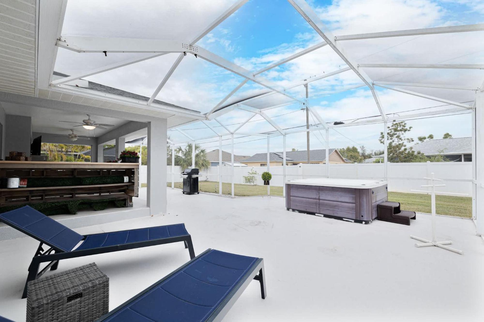 Endless Summer Retreat Jacuzzi 3Kingbed Airhockey Cape Coral Kültér fotó